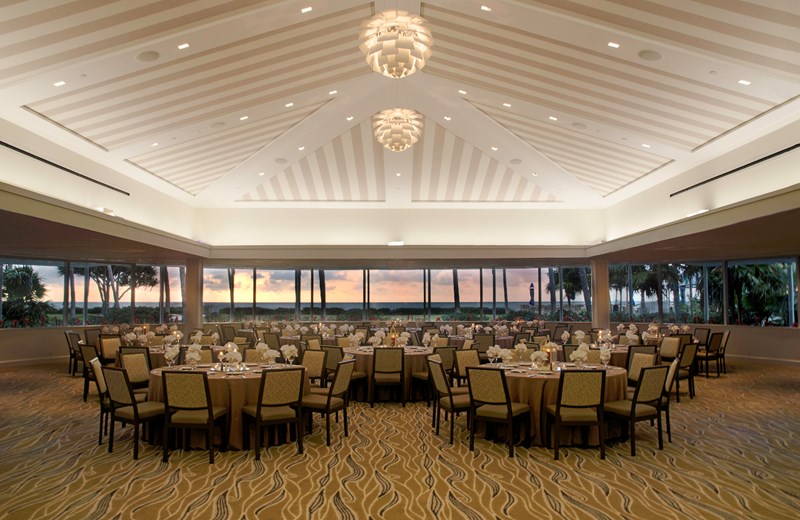 Naples Beach Hotel & Golf Club